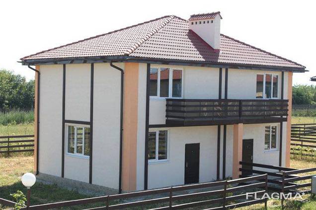 Продам 2-х этажный дом - 76 кв. м недалеко от моря