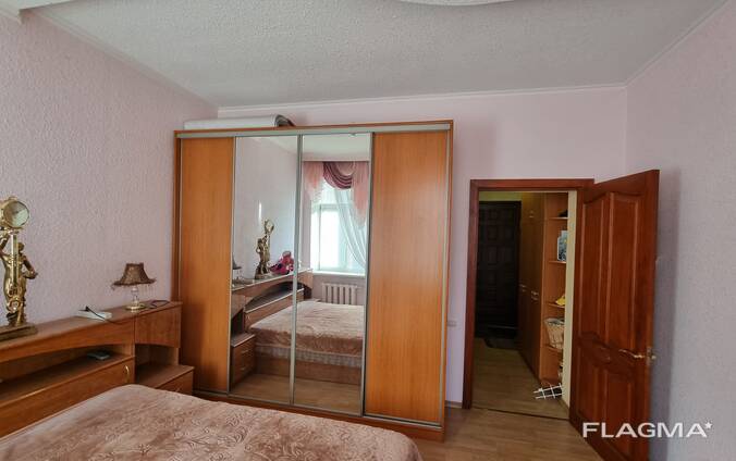 Продам 2-х комнатную квартиру в Донецке 79493687559