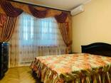 Продам 3-х комнатную квартиру по ул. Героев Днепра, 40-а (м. Героев Днепра)