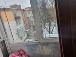 Продам 3-х комнатную квартиру в центре - фото 1