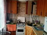 Продам 3-х комнатную квартиру в центре - фото 3