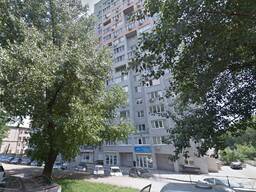 Продам 3-кімнатну квартиру з ремонтом, 72 кв. м, вул. Театральна