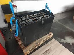 Продам акумуляторну батарею тягову до електронавантажувача б/в.