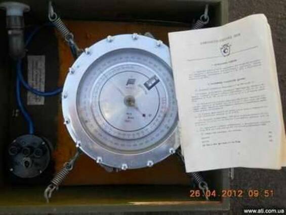 Продам барометр-анероид М-110 с паспортом родная упаковка