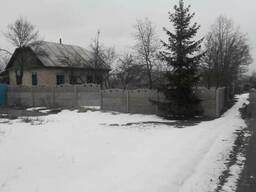 Продам будинок в селі.