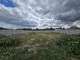 Продам. Ділянка 7 соток, Підгородне вул. Низова 44.