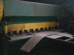 Продам гильотина 2500×5мм