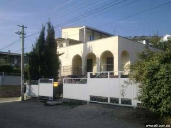 Продам или обменяю дом и гостиницу в Крыму
