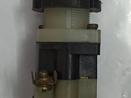 Продам кнопки КМЕ4511 красная 1NO 1NC