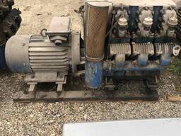 Продам компрессор ПКС 5.25 шестицелиндровый в хорошем рабочем сотоянии