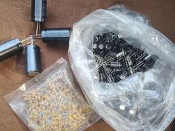 Продам конденсаторы электролитические и керамика