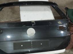 Продам кришка багажніка passat b8