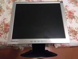 Продам LCD17 дюймовый монитор Prestigio