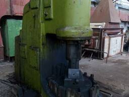 Продам молот МА-4136