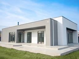 Продам Новый дом с ремонтом 133 м2 Новоалександровка