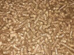 Продам пелету із соломи.