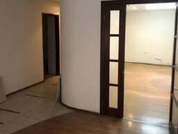 Продам помещение общей S 293 м. кв. Фасад ст. м. Лукьяновская