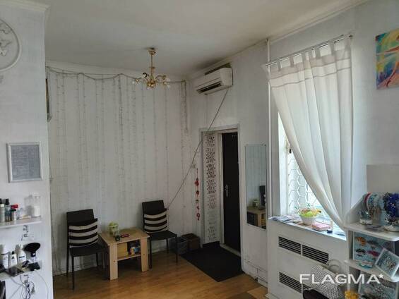 Продам помещение с арендаторами, Шевченковский р-н, ул. Шмидта Отто 35