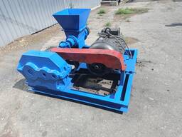 Продам прес екструдер для вугілля, технічного вуглецю, торфу брикетувальник брикетировщик