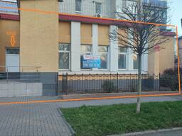 Продам приміщення під розміщення Банку, є два банківських сховища