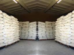 Продам сахар буряковый урожай 2020 года оптом от 500кг.