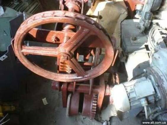 Продам таль ручную червячную передвижную г/п-8т.
