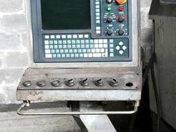 Продам токарный патронно-центровой полуавтомат с ЧПУ 1740РФ3