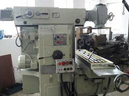 Продам Универсально-фрезерный станок 6Д82Ш