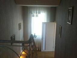 Продаю 2 поверховий дім з каміном і ділянкою на 10 соток, 246 кв. м, 4 кімнати, район. ..