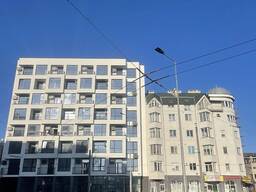 Продаж 2 кімнатної квартири у центрі Івано-Франківська (можливо під Є-оселя)