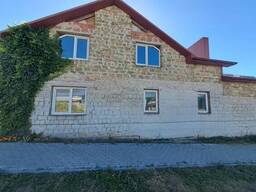 Продаж 2 поверхового будинку з ділянкою на 10 сотих, 288 кв. м, 5 кімнат в с. Мишковичі. ..