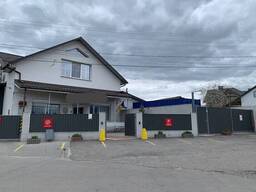 Продаж 2 поверхового будинку з гаражем і ділянкою на 9 соток, 410 кв. м, 9 кімнат