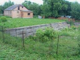 Продаж частини будинку і ділянки під будівництво