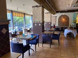 Продаж фасадного приміщення, центр, метро Університет, б. Шевченка, 44