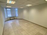 Продаж офісу в центрі, з орендарями. Червона лінія, 2 входа. Вікна на червону лінію. - фото 2