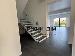 Продаж шикарного 2-поверхового будинку в Гнідині, вул. Зелена