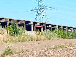 Продаж цегельного заводу та кар'єру.