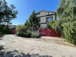 Продаж затишного будинку з ремонтом на Розвилці. (еВідновлення)