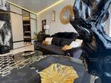 Продажа 2к квартиры в дизайне Black and Gold 44 Жемчужина