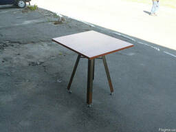 Продажа б/у столов на металлических ножках для кафе, столовы