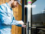 Профессиональный ремонт и регулировка входных металлопластиковых дверей