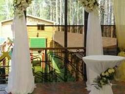 Прокат свадебных арок и чехлов, оформление залов.