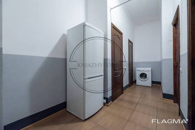 Пропонується в оренду офісне приміщення закритого типу біля м. Чернігівська , на. ..