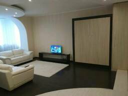 Простора студія у новому будинку