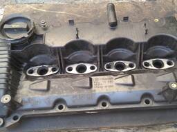 R2AA10220 R2AA10220B клапанная крышка Mazda 2,2D CITD MZR-CD R2AA R2BF