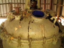 Реактор эмалированный 2,5 куб. м. б/у