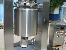 Реактор об'ємом 250 л для виготовлення м'яких лікарських засобів.