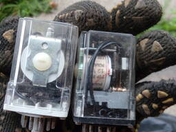 Реле R-15. 12в. 5а. R-15. 12в. 10а.