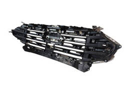 Решетка переднего бампера верхняя Ford Edge 2019 хром / хром дефект KT4Z8200AA