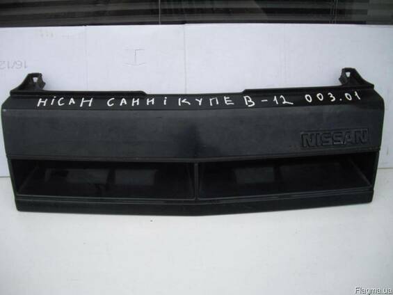 Решетка радиатора Nissan Sunny B12